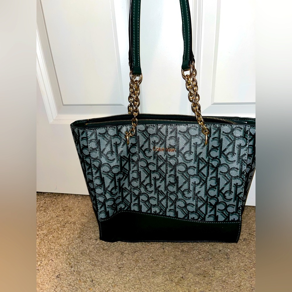 Calvin Klein Green Leather Purse